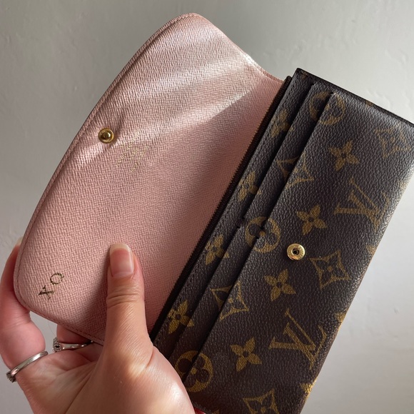 Louis Vuitton Emilie Wallet - Picture 6 of 8